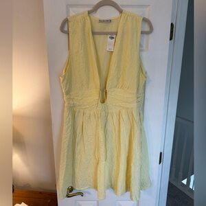 Abercrombie & Fitch Light Yellow Dress
